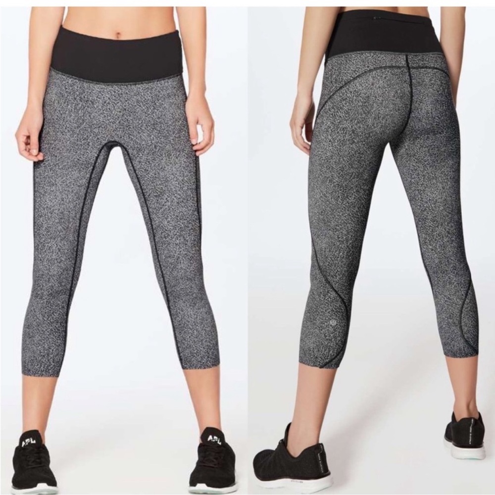 Lululemon Run The Day Crop Fractal Dark Starlight Black Size 4